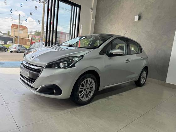 PEUGEOT 208 1.6 ALLURE 16V FLEX 4P AUTOMÁTICO